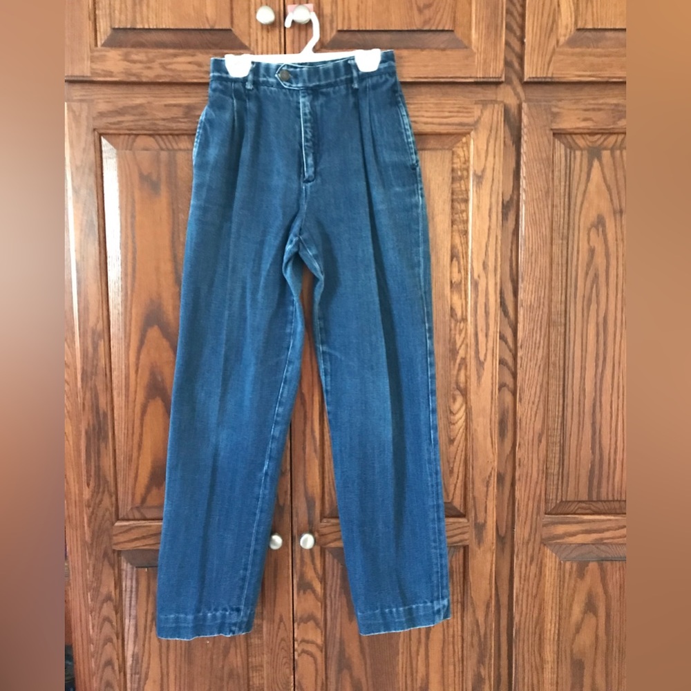 Liz Claiborne Denim Jeans Size : 4
